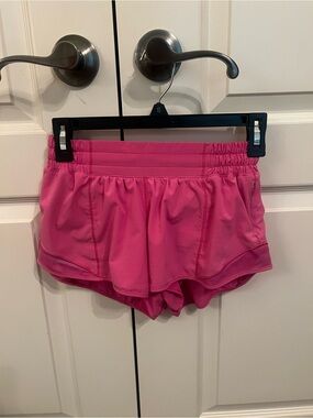 lululemon athletica hotty hot shorts
